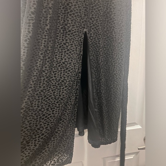 NWT Roxy Earle x Joe Fresh Velvet Dress - Picture 5 of 9